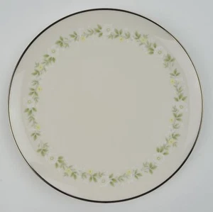 Noritake Ivory China Salad Plate Cornelia Pattern 7572 Vintage Floral Flower - Picture 1 of 4