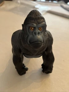 Fisher Price Wild Adventures 5" Gorilla Smithsonian MAKE SOUNDS NO FACT CARD - Bild 1 von 8