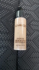 LUMINESS Silk 4-in-1 Airbrush Foundation .50 fl oz Shade 030 New Sealed - Picture 1 of 3