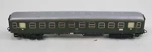 Marklin 4022 HO DB 2nd Class Passenger Car 51 80 22-40224-3 - Picture 1 of 5