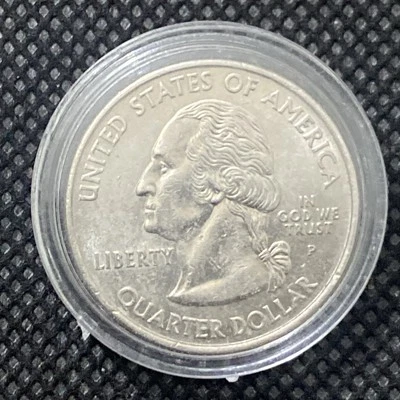 ALASKA STATE QUARTER  - silver coin grizzly bear salmon Quarter - Image 1 of 3