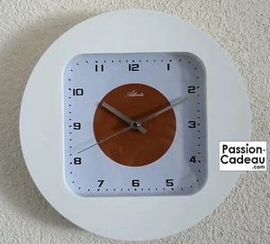 Reloj de Pared Blanca Y Rojo, Estilo Moderno, Atlanta, Nuevo Pr 4353/03 Nuevo - Imagen 1 de 1