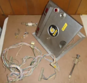 GOTTLIEB Pinball Machine DOOR, HARNESS & MISC. PARTS #3071 - Picture 1 of 2