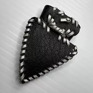 Pañuelo de cuero negro BSA punta de flecha costura plateada deslizable NS-586 - Imagen 1 de 4