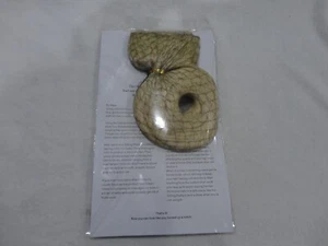 Sitting Pretty - Beige Blonde Halo Hair Extensions Medium - Brand new never used - Picture 1 of 2