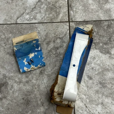 FORD MUSTANG 1964 1/2/1965/1966 CONSOLA PISO TRASERO LENTES DE LUZ DE CORTESÍA Foto 1 de 4