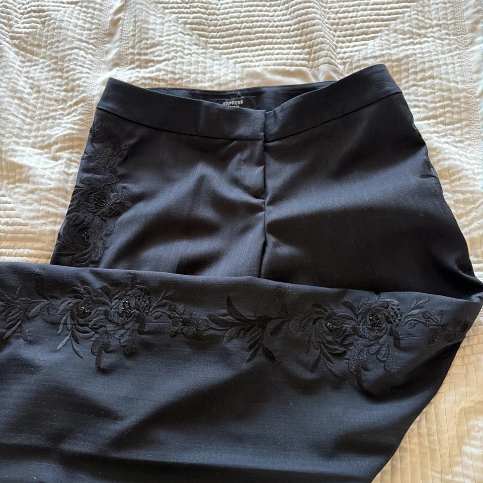Pantalones de vestir Express para mujer negros tiro medio pierna recta, forrados talla 4 Foto 1 de 4
