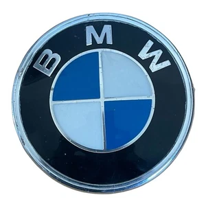 BMW Emblem Part number 872969 3M 87mm USED - Picture 1 of 3
