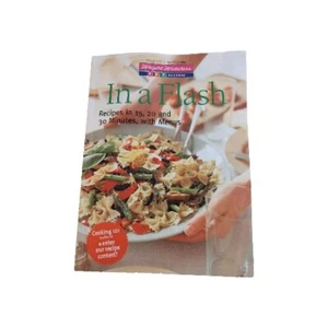 Weight Watchers Magazine "In A Flash" 98 Pgs 15 - 30 Minute Cooking 101 Pullout  - Imagen 1 de 9