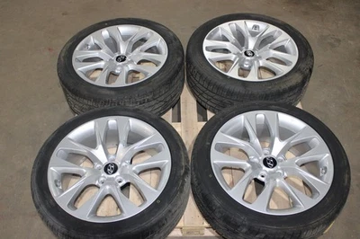 2015 Hyundai Genesis Coupe BK2 18-inch Staggered Wheels & Tires 529102M220 - Image 1 of 4