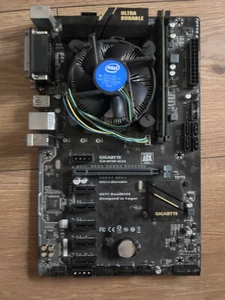 Carte mère Gigabyte H110-D3A LGA 1151 ATX + Intel Celeron G3930 + 4 Go DDR4 - Photo 1/7