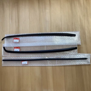 Civic 92-95 MOLDING FR WINDSHIELD SIDE RH LH UPPER Set Genuine HONDA OEM NEW F/S - Picture 1 of 11