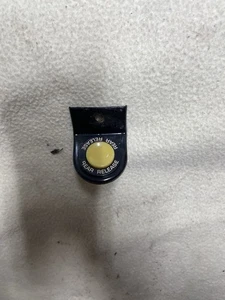 Interruptor de liberación de energía para maletero Buick Grand National funcionando - Imagen 1 de 3