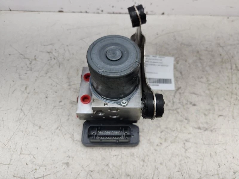 ABS Pump Anti-Lock Brake Part Assembly Fits 12-19 BMW 640i 755388 - Image 1 of 4