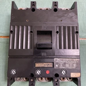 GE TJK436F000 Interruttore automatico 400 Ampere, 600VAC. 4F-31 - Foto 1 di 6