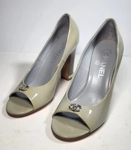 Zapatos de tacón Chanel gris charol vintage para mujer talla 36/6 - Imagen 1 de 12