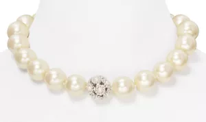 CAROLEE New York Imitation Pearl Flower Bead Collar Necklace $95 NWT - Picture 1 of 3