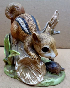 Vtg HOMCO Home Interior SQUIRREL on a Log Figurine 4 1/4" H x 4" L - Foto 1 di 5