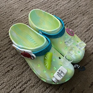 Margaritaville X Crocs W 12 / M 10 klassischer Sommer Clog Jimmy Buffet mit Jibbitz - Bild 1 von 8