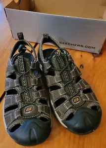 Kinder Jungen Skizzierer Sandalen Big Kid Gr. 2, EU 33,5 Reisender Migrieren geschlossene Zehenpartie - Bild 1 von 12