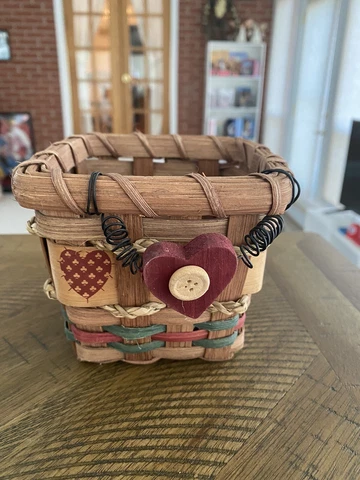 Small Basket With Heart Design Cover