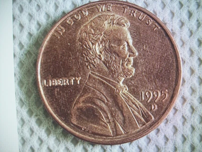 1995 D Double Die Lincoln Cent Obverse and Reverse (Please see pics) - Image 1 of 4