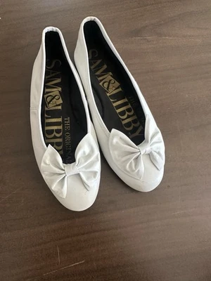 Vintage Sam & Libby, White "Ballet Chelsea Flats " - Women's  7B.  NWT.  - Image 1 of 4