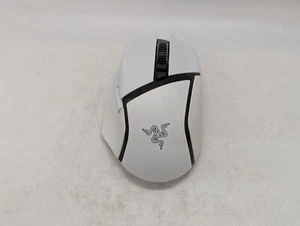 FAULTY Razer Basilisk V3 Pro wireless gaming mouse HyperScroll 30K white READ - Picture 1 of 14