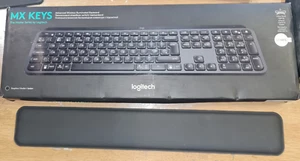 Logitech MX Keys S tastiera a membrana wireless e palm pad - grafite, inglese USA - Foto 1 di 4