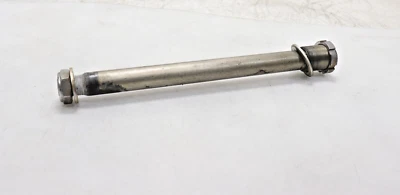 Yamaha YZF R6 2011 basculante perno Foto 1 de 4