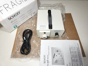 NUOVA sorgente luminosa a fibra ottica Schott ACE 1 115V con lampada EKE modello A20500 - Foto 1 di 3