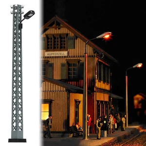 Busch 4130 HO Scale Lattice-Mast Industrial Lamp -- Rectangular Light Housing - Picture 1 of 1