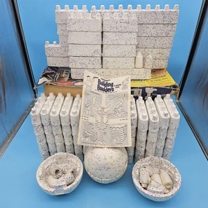 Kenner Flintstones Building Boulders 100 Pieces - Complete in Box - Picture 1 of 6