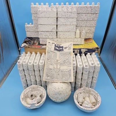 Kenner Flintstones Building Boulders 100 Pieces - Complete in Box - Image 1 of 4