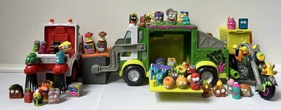 Lote Mixto Grossery Gang - Camión de Basura, Motocicleta y Barrido de Calles 60+ Figuras Foto 1 de 4