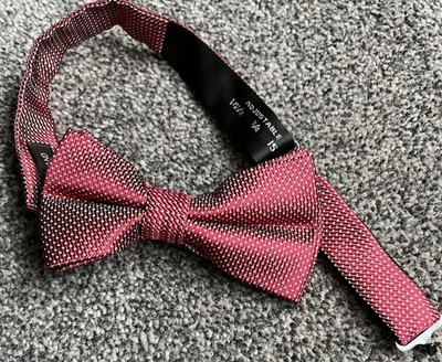 Pajarita ajustable con estampado rojo blanco River Island para hombre Dickiebow caballeros Foto 1 de 2