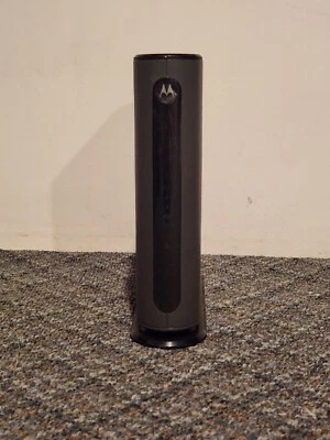 Motorola MG7540 16x4 Cable Modem Plus AC1600 Dual Band Wifi Router - Image 1 of 4
