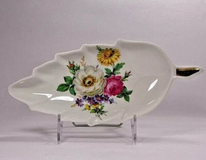 Plato vintage antiguo Nuremberg Baviera, Alemania en forma de hoja con patrón floral - Imagen 1 de 7