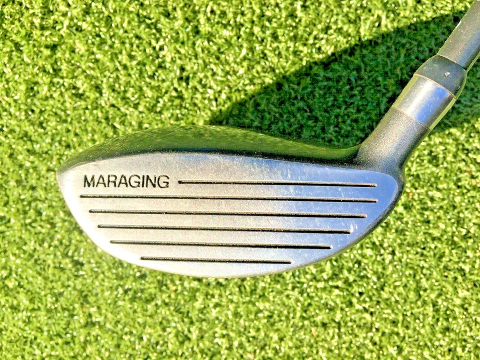 Madera fuerte de baja gravedad 5+ / 19* / derecha / grafito regular / ~ 42" / mm2946 Foto 1 de 4