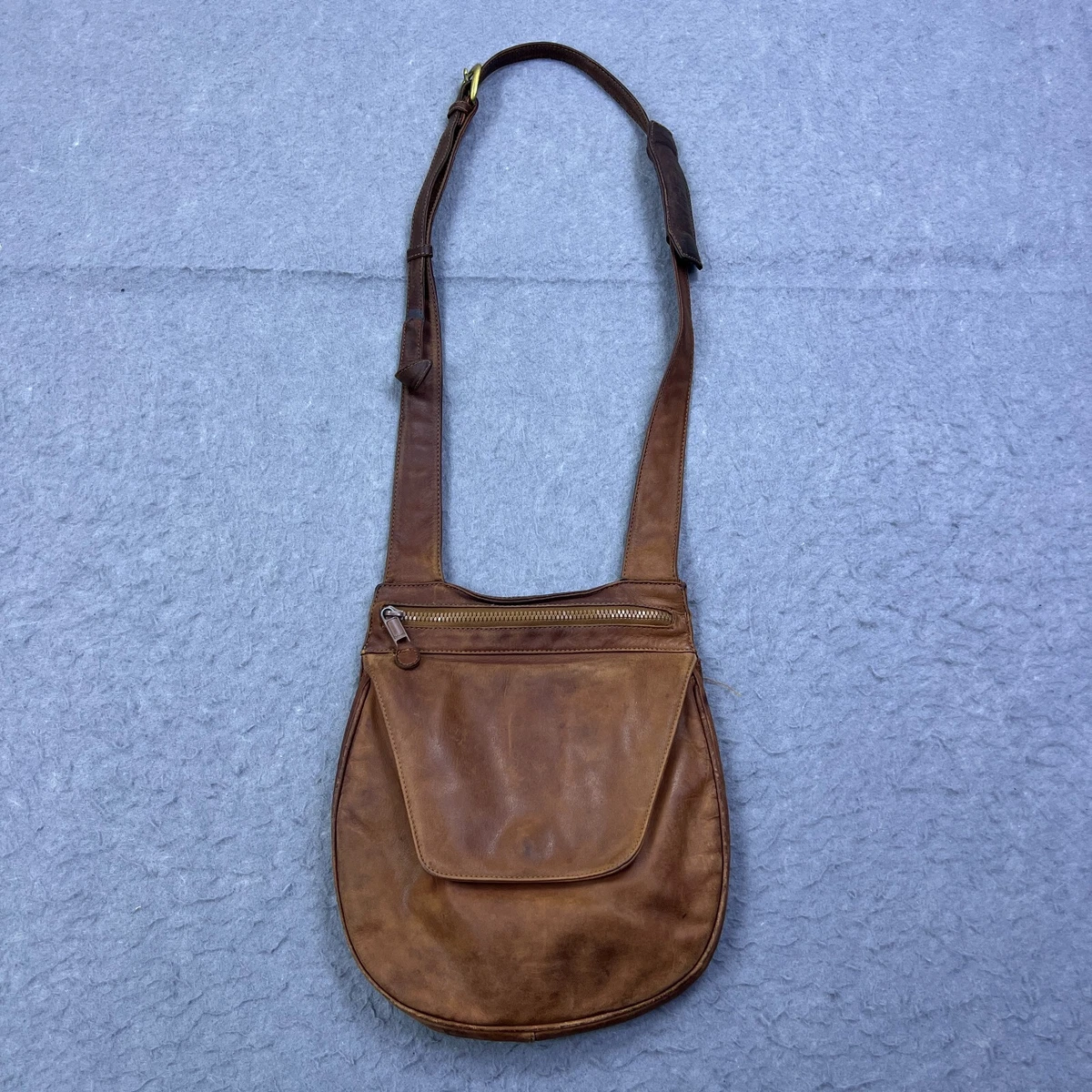 Uromee Leather Crossbody Bag For Women – Convertible Chest Sling Bag, Adjustable Strap, Travel Purse