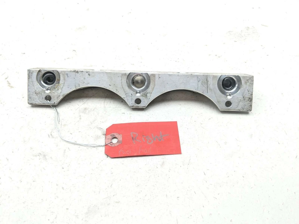 01-05 Honda Goldwing 1800 GL1800 NOIN Riel inyector de combustible de gas derecho TRSH PL Foto 1 de 4