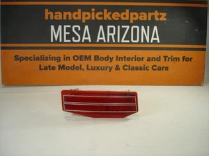 1974-1977 PONTIAC GRAND PRIX RH SIDE MARKER LIGHT LENS & HOUSING - Picture 1 of 9