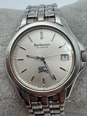 Unisex Burberrys of London 4713-472632 Silver Tone Quartz Date Watch New Battery - Image 1 of 4