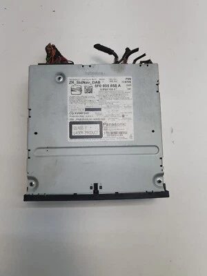 2014 SEAT LEON SAT NAV MULTIMEDIA HEAD UNIT 5F0035858A - Image 1 of 4