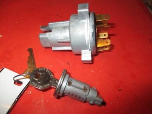 IMPALA-CAPRICE-CAMARO-CHEVELLE-CUTLASS- GM-1968-1969--new- IGNITION SWITCH & KEY - Foto 1 di 3