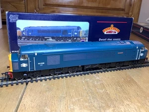 Bachmann 32-651 BR Blue Class 44 Peak Diesel Loco 44008 Penyghent - Picture 1 of 5