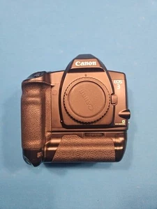 Canon EOS 3 35mm film camera BODY ONLY - Excellent condition W/Tenba Bag - Imagen 1 de 12