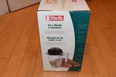 NUOVO vecchio stock ~ Vitamix Mini 32 oz contenitore cereali secchi Tritan lama secca ~ VM0137 - Immagine 1 di 4