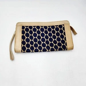 Vintage 1960er Ruth E Saltz beige Leder und marineblau gepunktet Stoff Clutch Handtasche - Bild 1 von 9