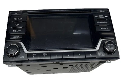 Radio Nissan Sentra 2018-2019 5,8" 281855UD0A Foto 1 de 4